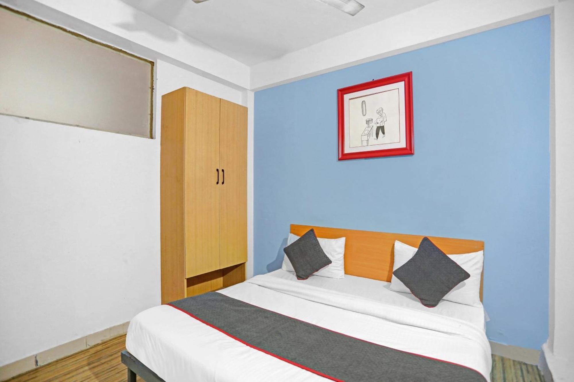 Collection O Jps Near Pvr Vikaspuri Delhi Hotell Exteriör bild