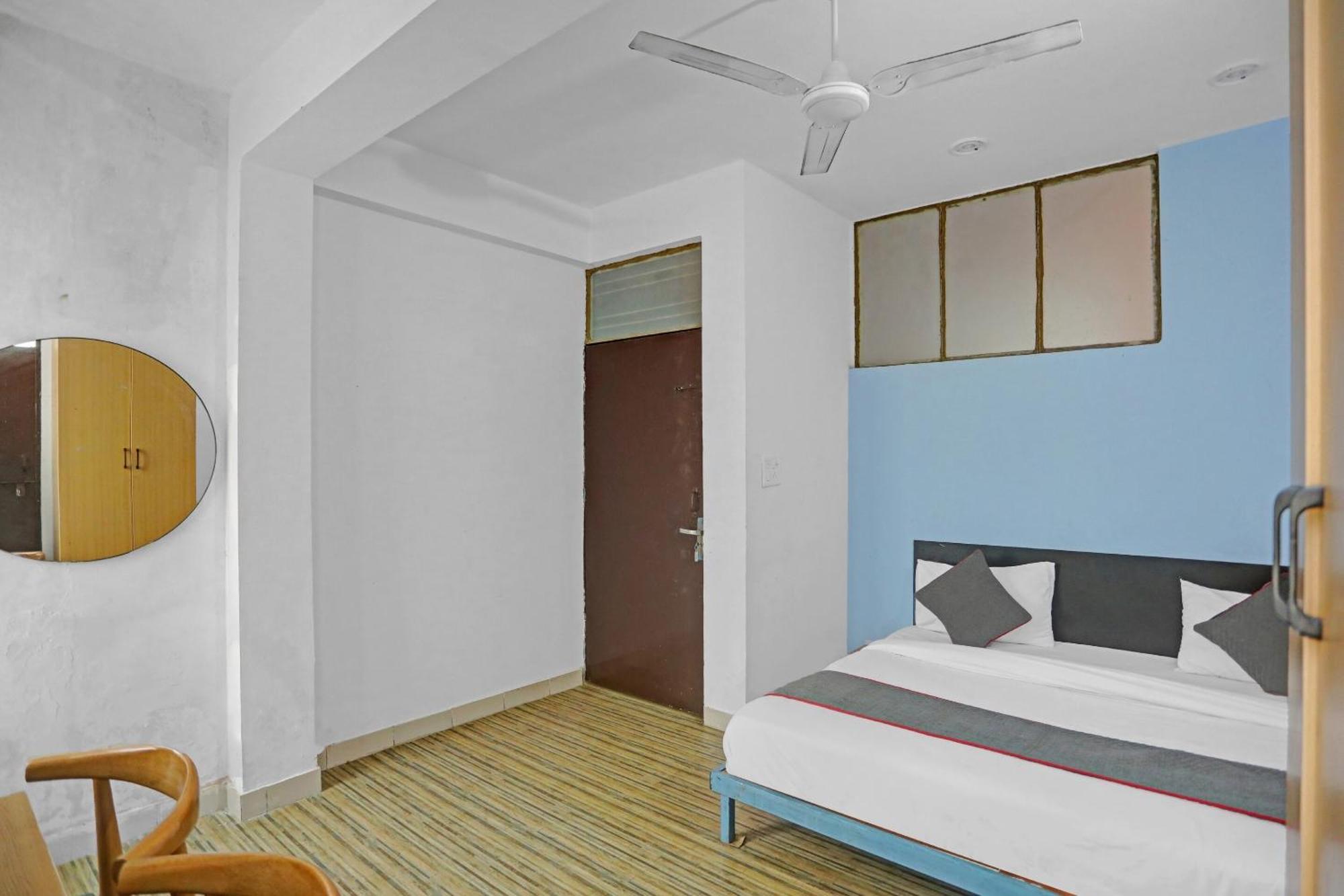 Collection O Jps Near Pvr Vikaspuri Delhi Hotell Exteriör bild